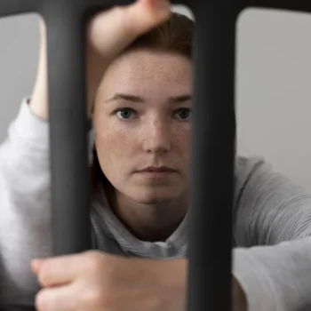 Sentirte paralizado, sin saber qué hacer o cómo avanzar, puede ser señal de un bloqueo emocional. Comprende por qué aparece, qué síntomas lo acompañan y cuándo pedir ayuda profesional. ¡Entra!